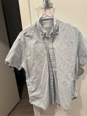 Coastaoro Light Blue Short Sleeve Button-Down Shirt